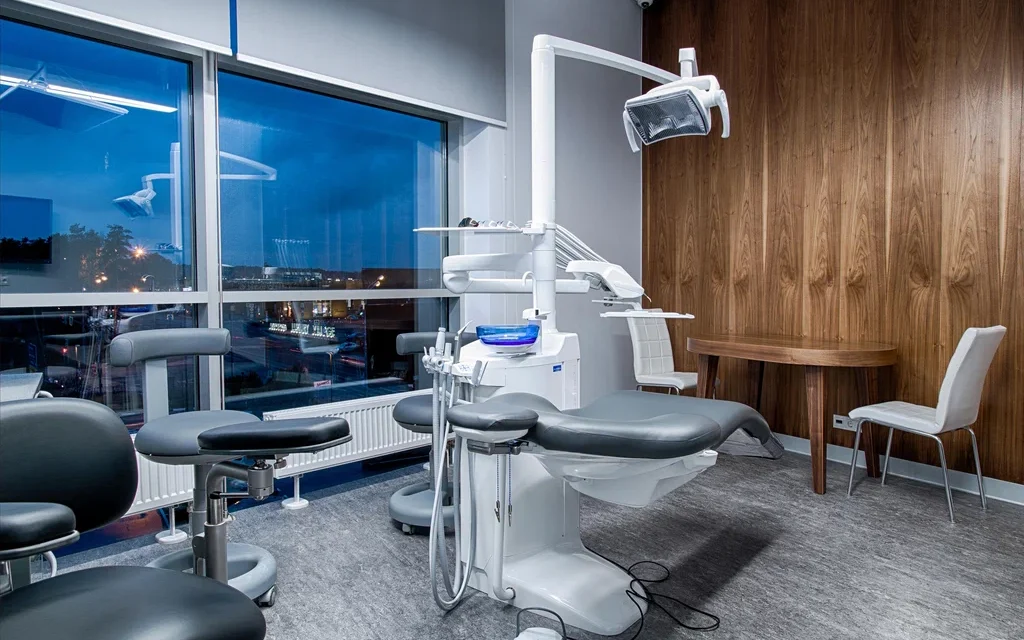 Welche Dienstleistungen Bietet Eine Side Zahn Klinik?