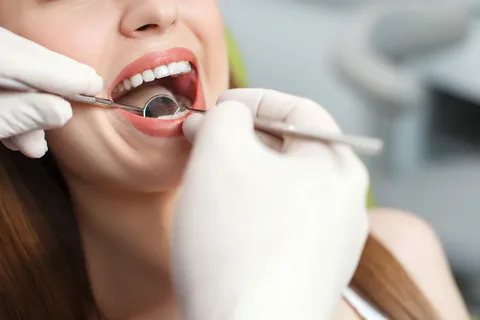 Side Dentist Painless Treatment